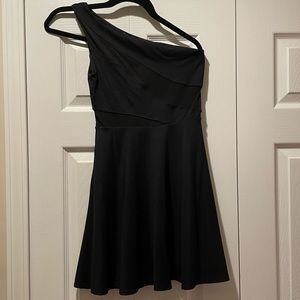 Black one shoulder mesh panel dress
